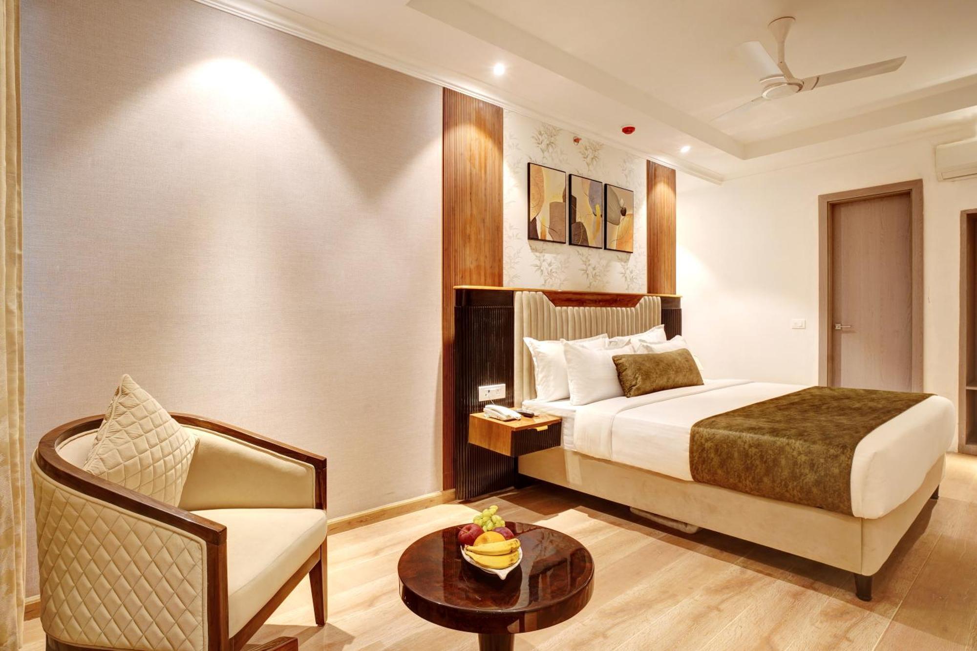 Iva Premium Delhi Airport With Airport Drop Hotel นิวเดลี ภายนอก รูปภาพ