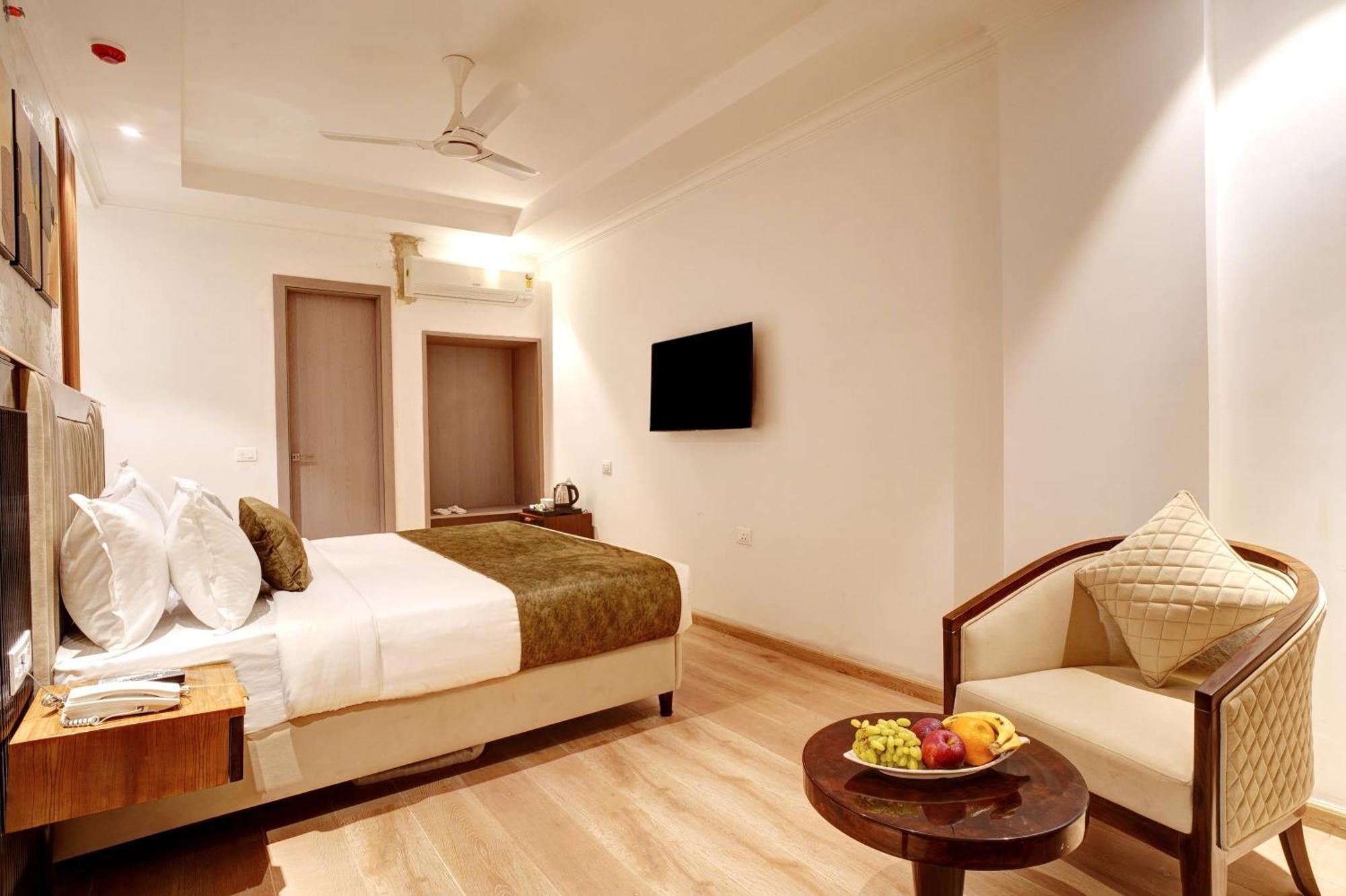 Iva Premium Delhi Airport With Airport Drop Hotel นิวเดลี ภายนอก รูปภาพ