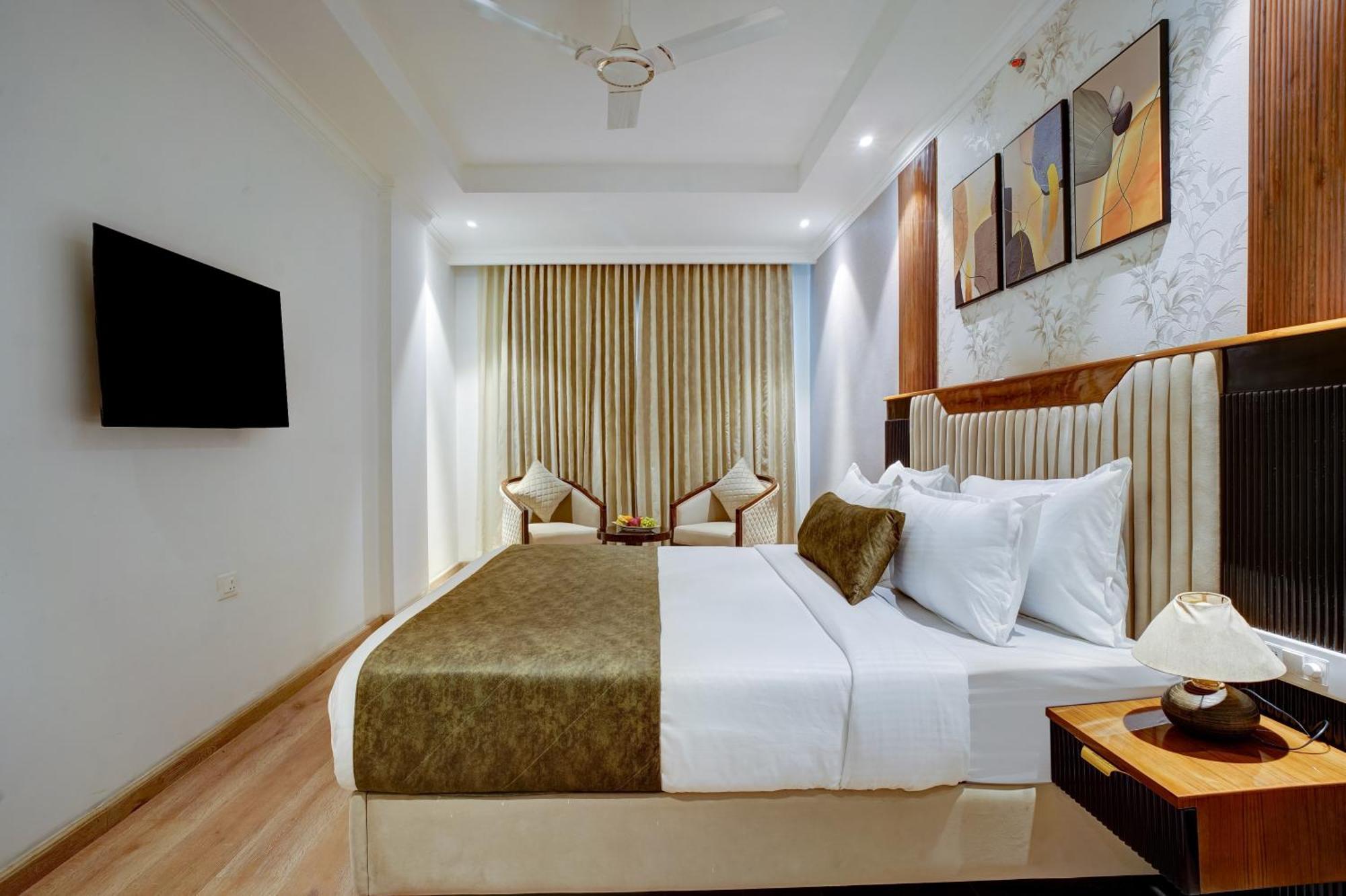 Iva Premium Delhi Airport With Airport Drop Hotel นิวเดลี ภายนอก รูปภาพ