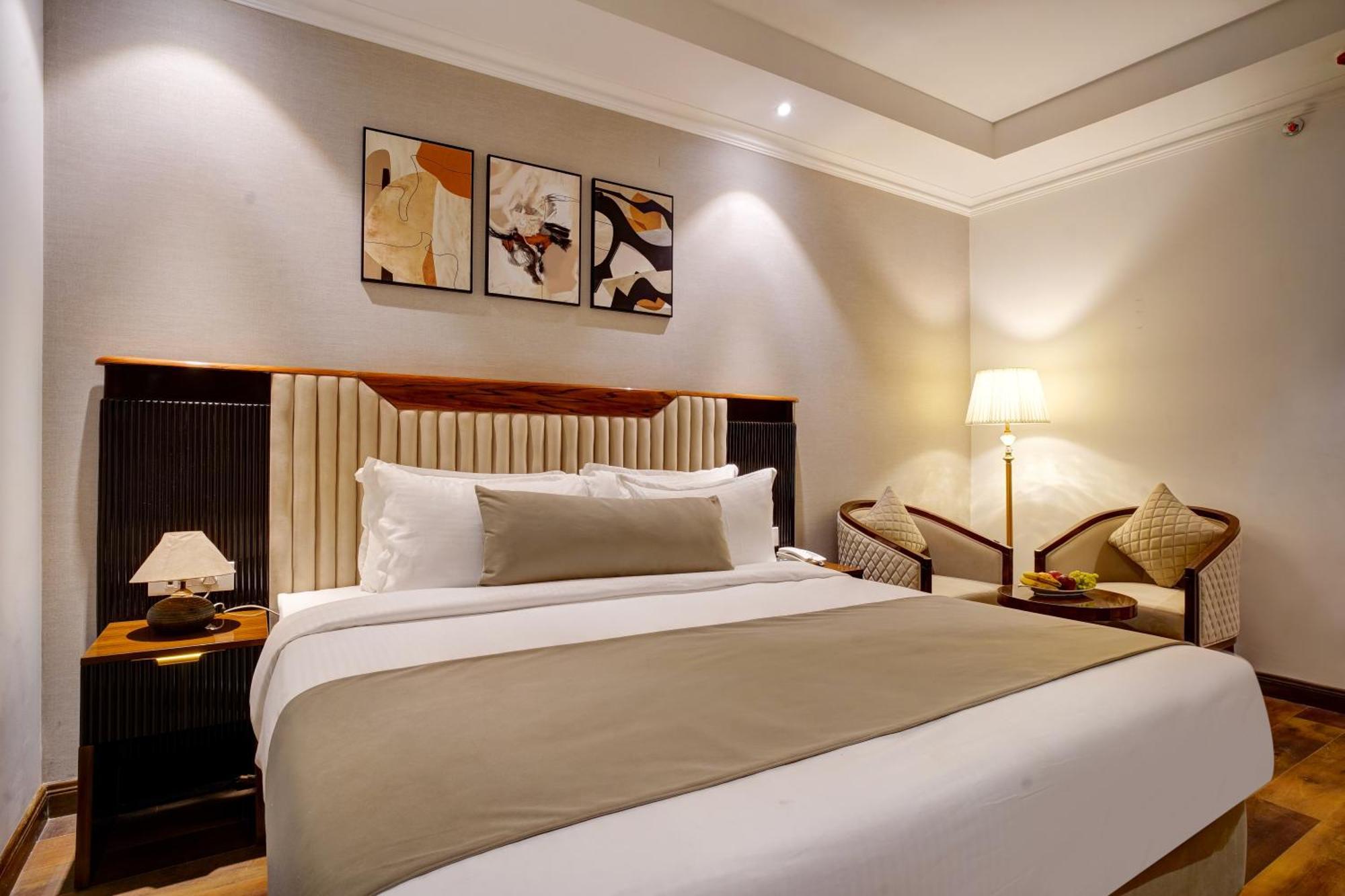 Iva Premium Delhi Airport With Airport Drop Hotel นิวเดลี ภายนอก รูปภาพ